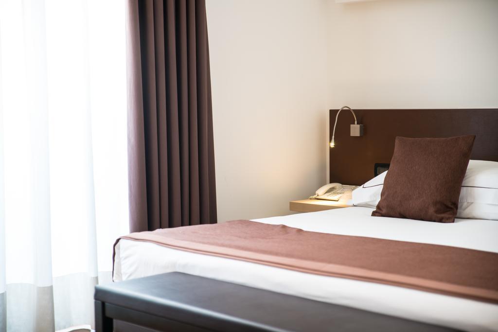 Airporthotel Verona Congress & Relax 4* Dossobuono